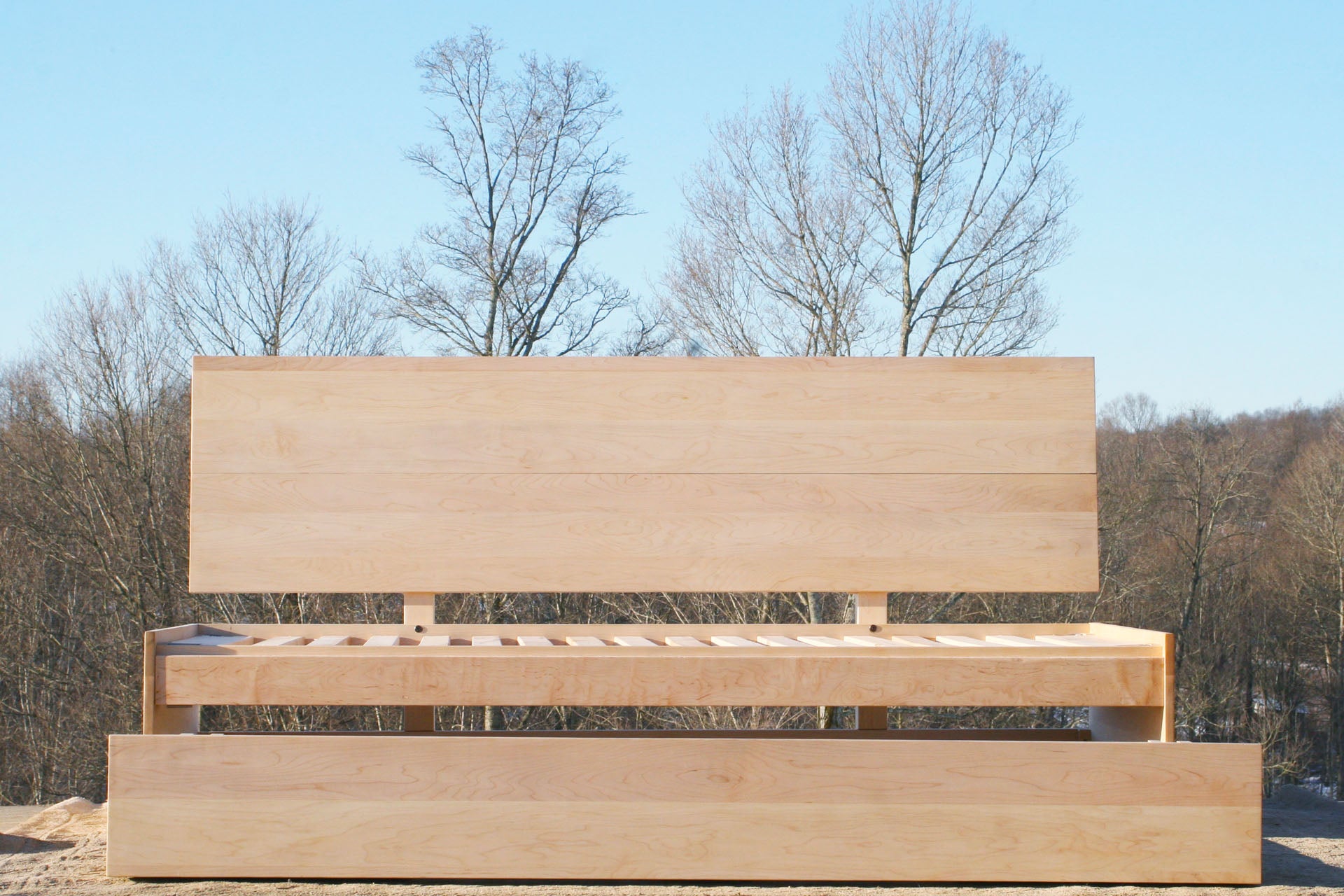 daybed with pop up trundle front view