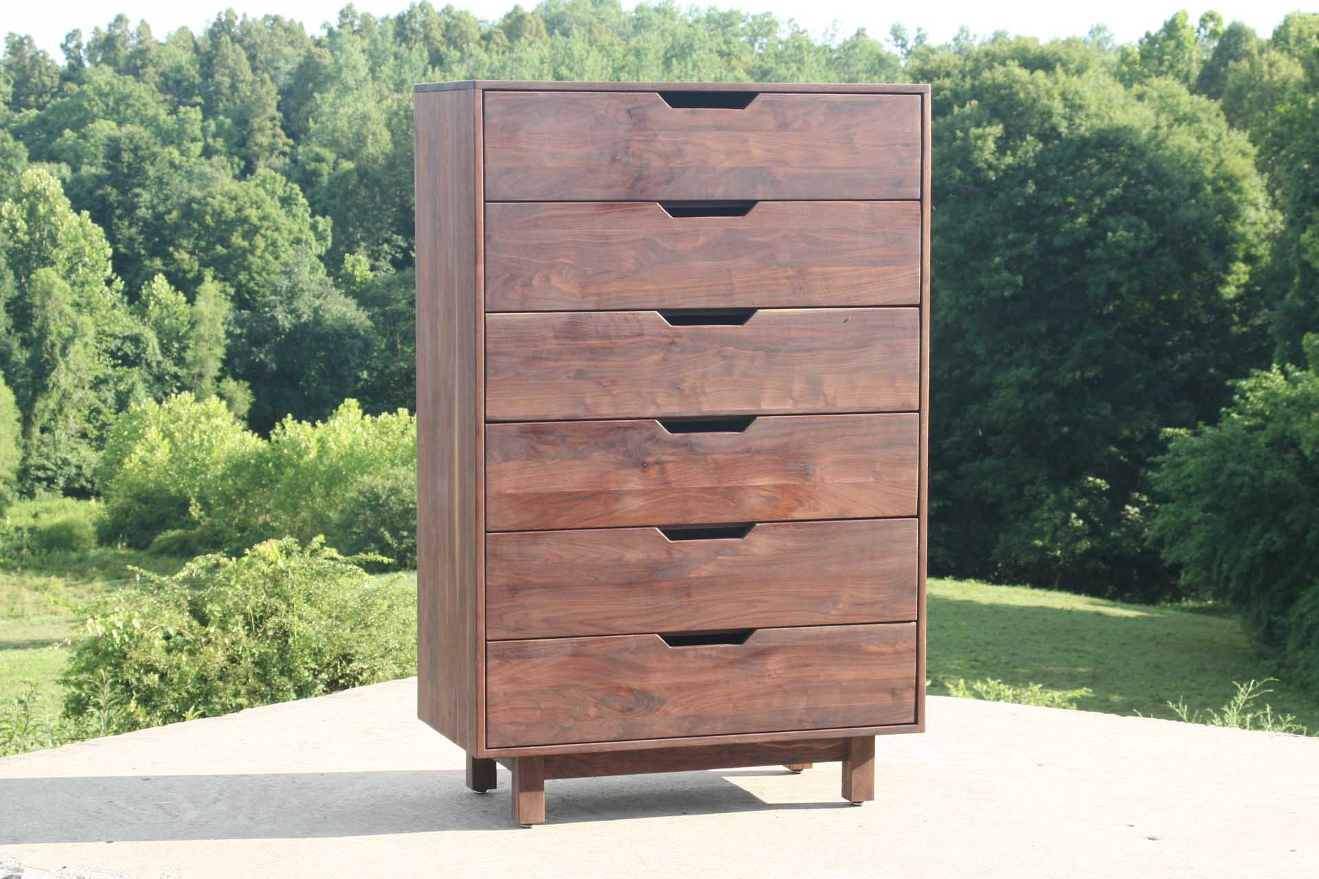 Tallboy dresser with 6 deep drawers