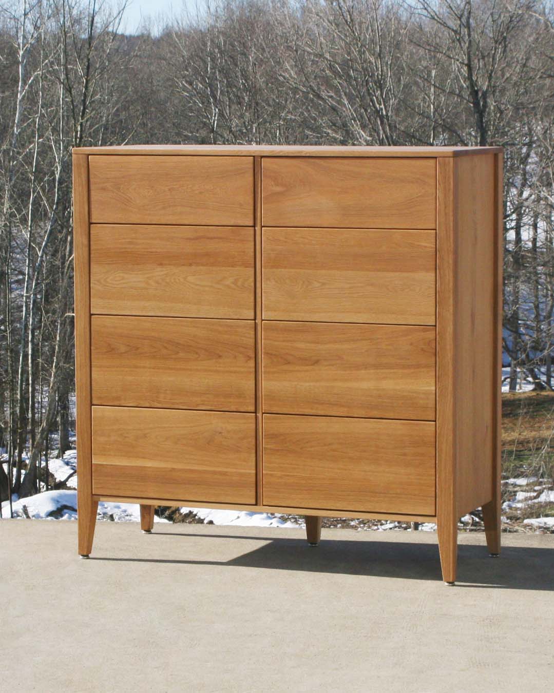 8 drawer chest of drawers angled view
