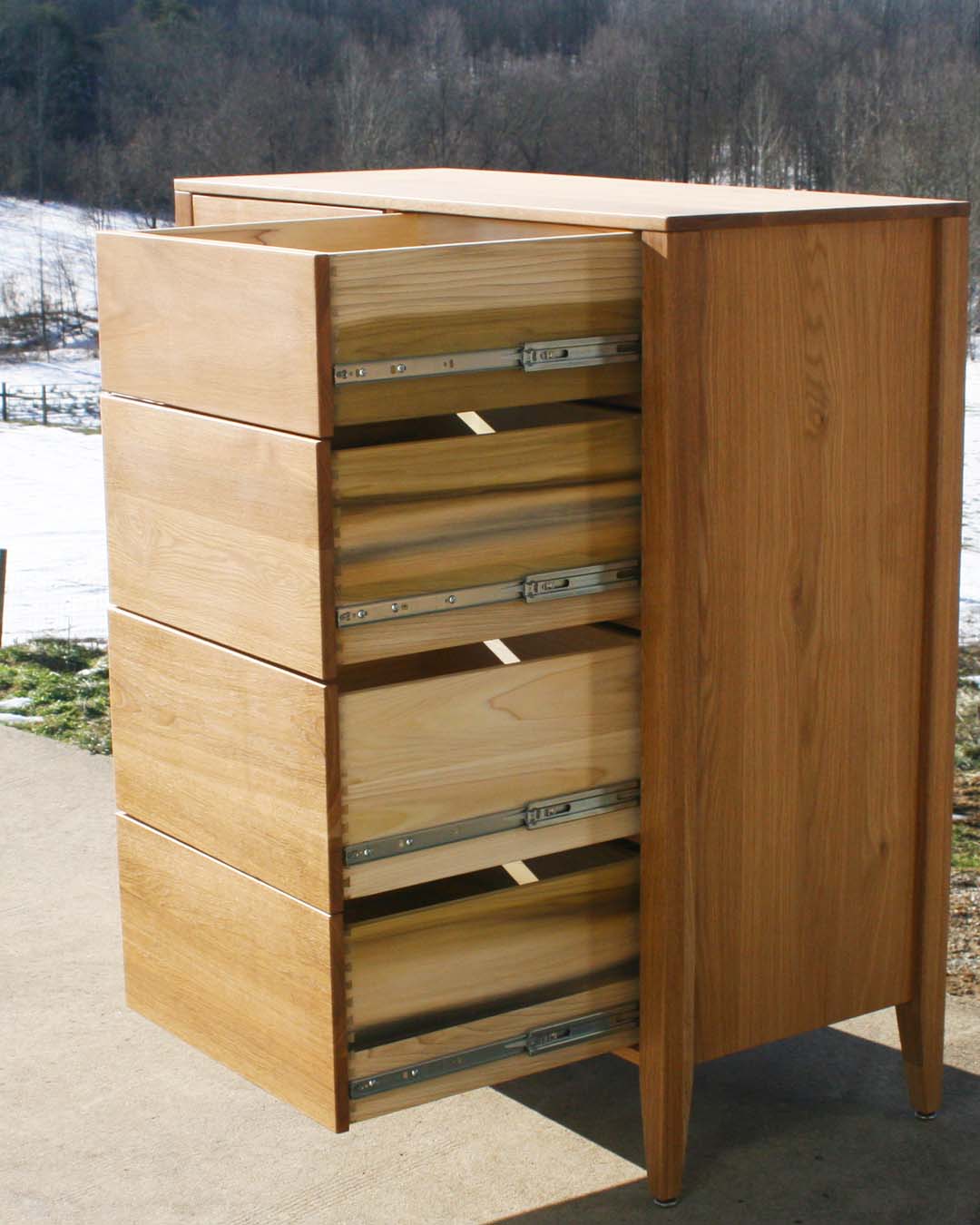 8 drawer chest of drawers side view