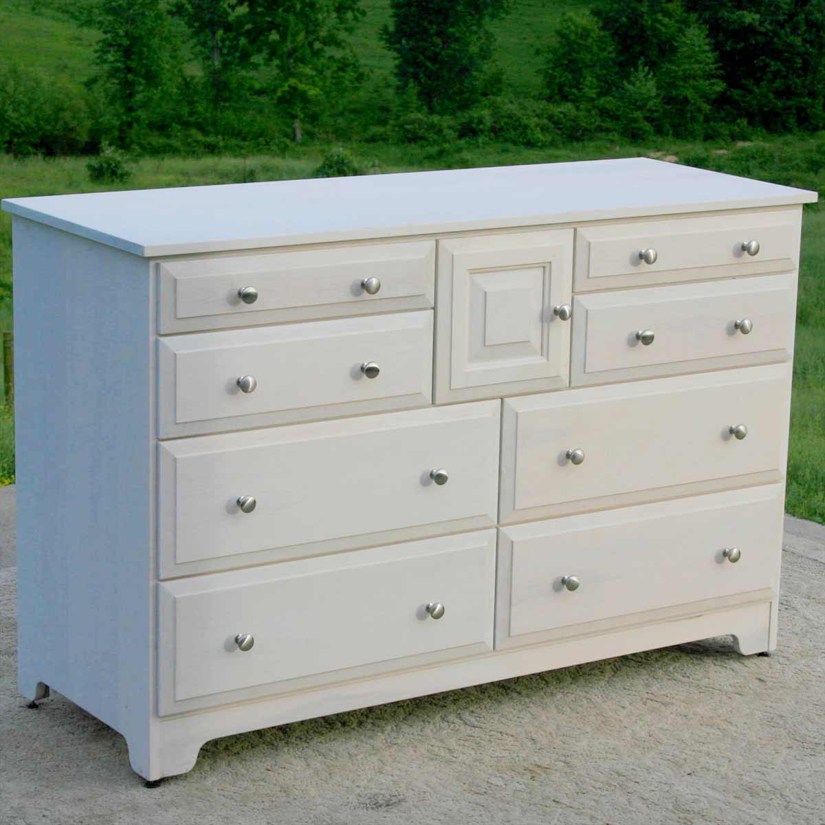 dresser with 8 drawers and door in hardwood