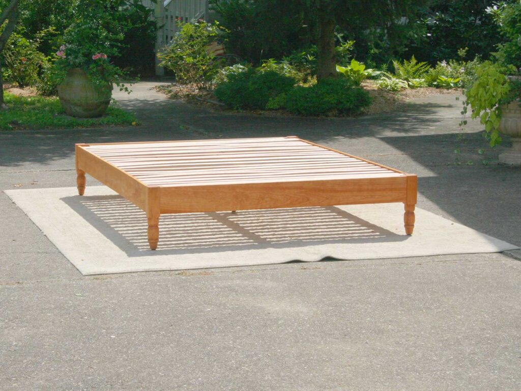 Platform Bed with turned corner posts side view