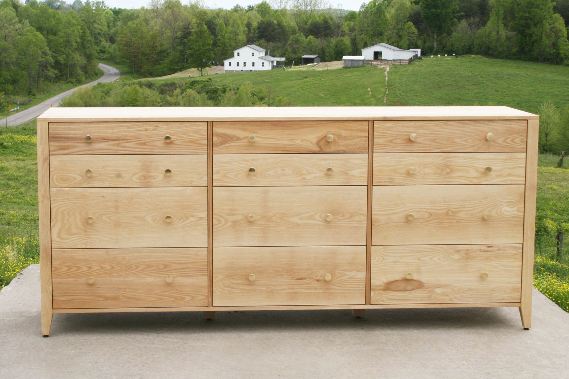12 Drawer Dresser with flat drawers X12430c