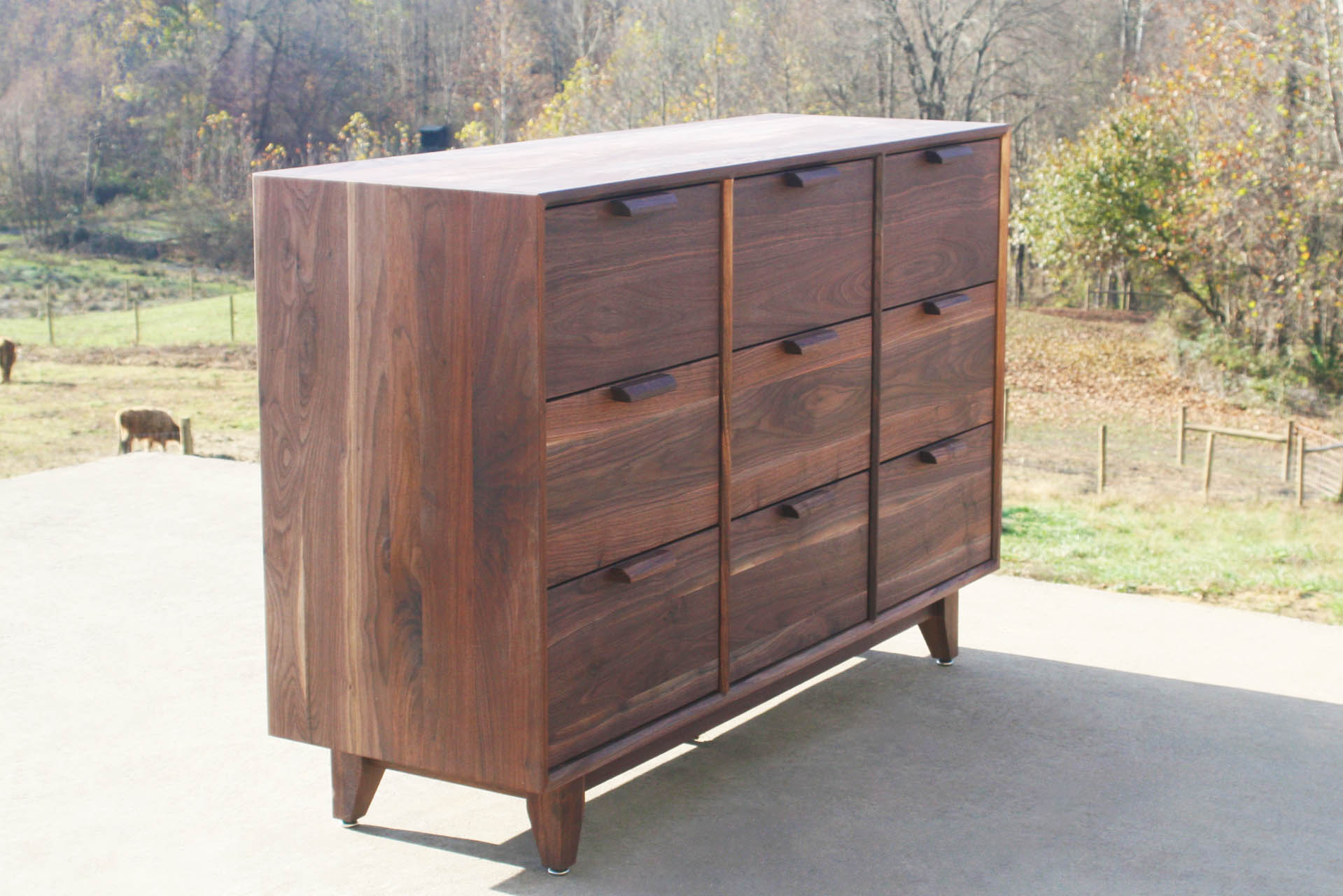 Mid Century Modern Dresser with 9 Drawers X9330fb